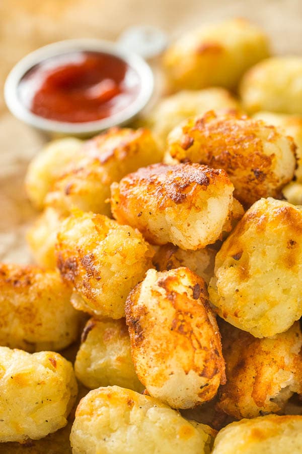 tater tot with cheese
